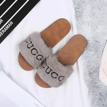 Moda Sălbatic Iarna Noi Acasă Cald Scrisori de Păr Blană Papuci Sandale 2019 Noua de Pantofi pentru Femei de Moda On-line Celebritate Papuci