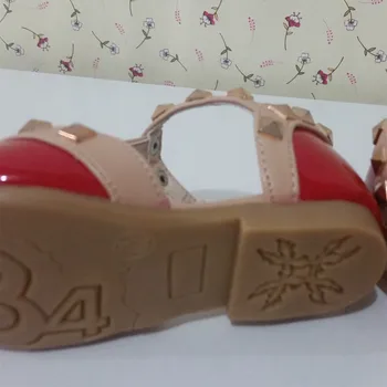 2019 Vara Fetite Știfturi Sandale Piele Fete Pentru Copii Roz Nituri Sandale Copil Pantofi De Piele De Copil Pantofi De Plaja Si Rosu